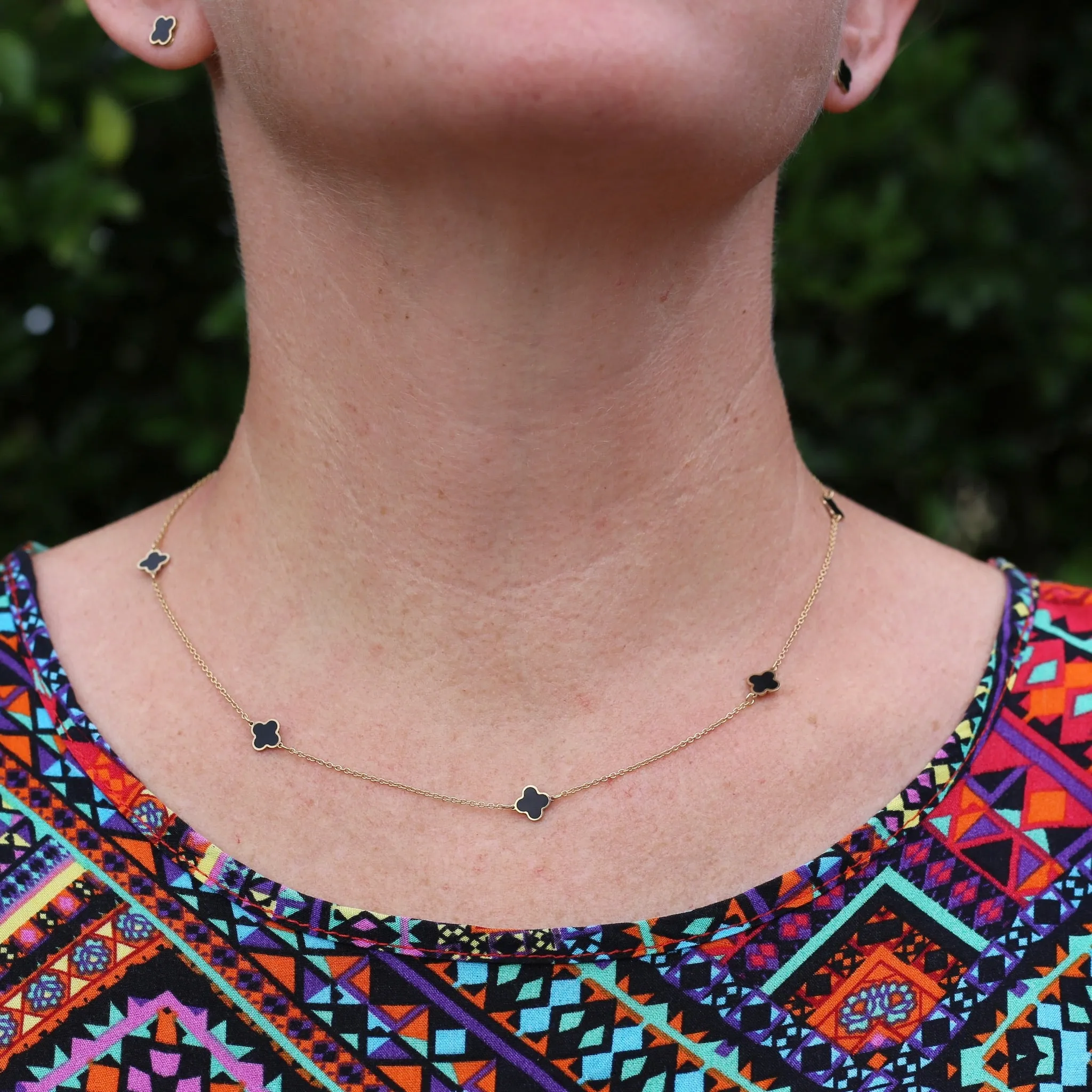5 piece 4 leaf clover black and gold chain, 9ct Yellow Gold, 40/45cm